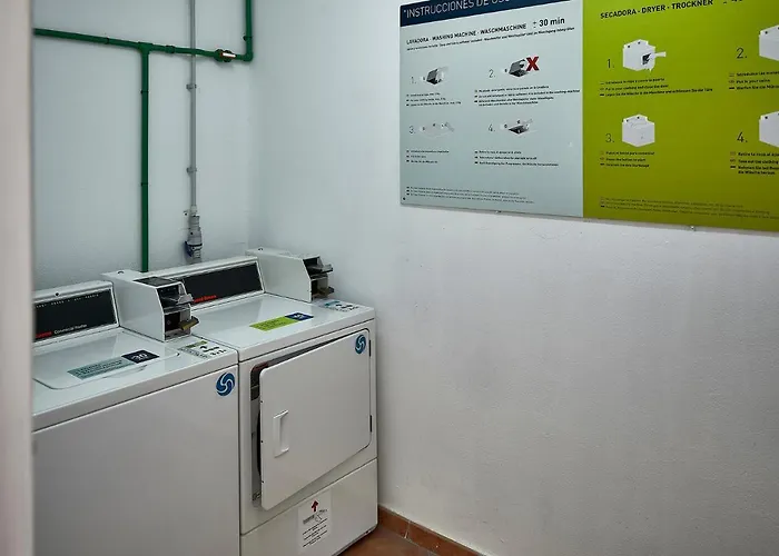 Costasun And Pool アパート